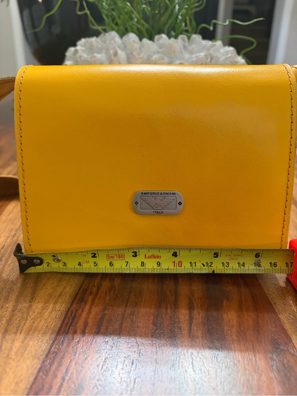 Yellow genuine leather crossbody with Armani plaque No interior mark 🇮🇹